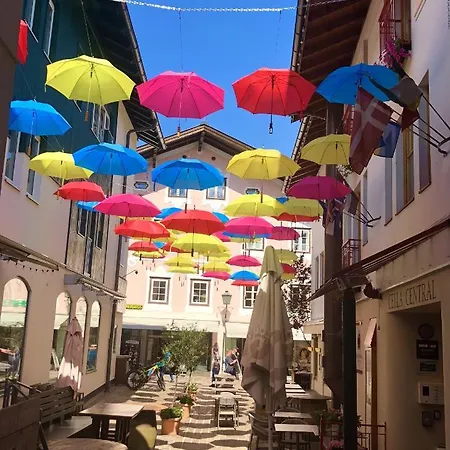 Zachary- 2 Bedroom -austrian Alpine Getaways דירה קפרון